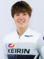 小林　莉子